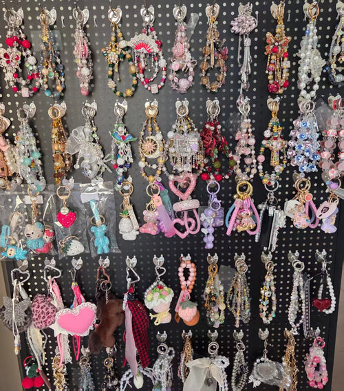 Candy's diy department store  (check out in Livestream)