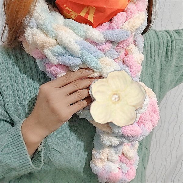 Finger scarf DIY hand-woven (not here, just show)